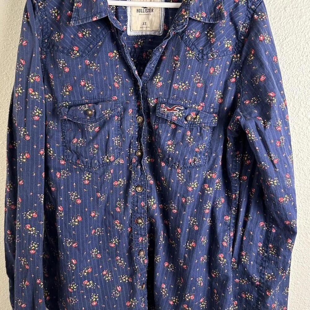 Hollister Floral Button Up Shirt Women's XS Blue Cottagecore Casual Top